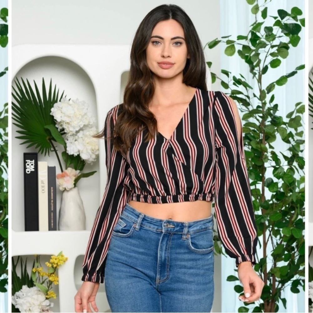 Women’s long sleeve shirt wrap top with open shoulders, NWT - Picture 3 of 3